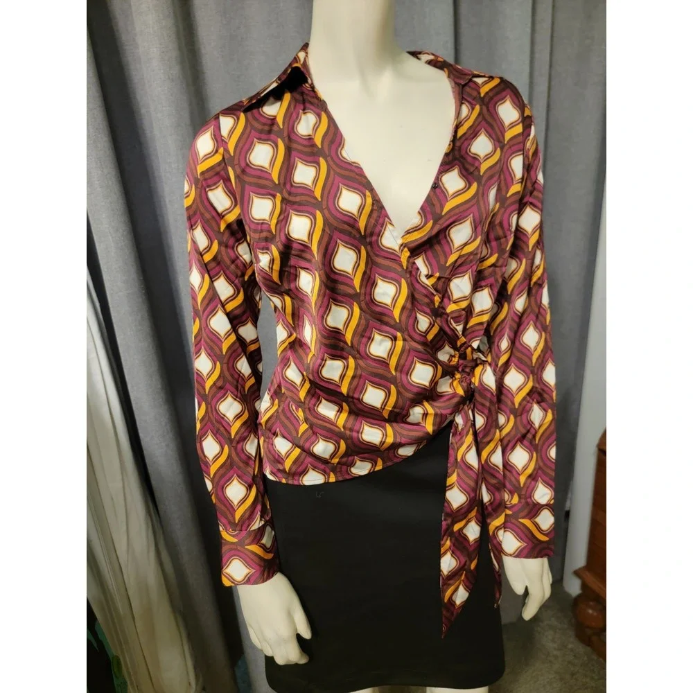 NWT Cupcakes and Cashmere Groovy Hippie Chic Tie‎ Wrap Long Sleeve Top size XS